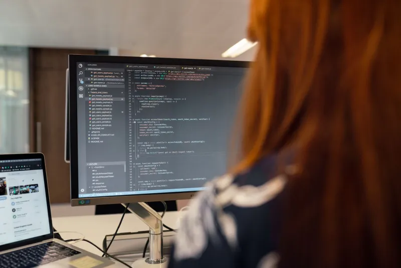 Obsolete by Algorithm: The Technical Skills Quietly Losing Their Market Value in 2025